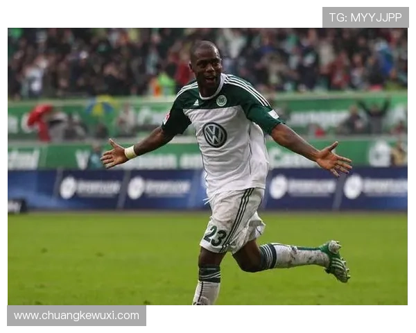 滕帅纵论苏超锋霸之争谁能问鼎本季射手王金靴荣耀 滕帅纵论苏超锋霸之争谁能问鼎本季射手王金靴荣耀